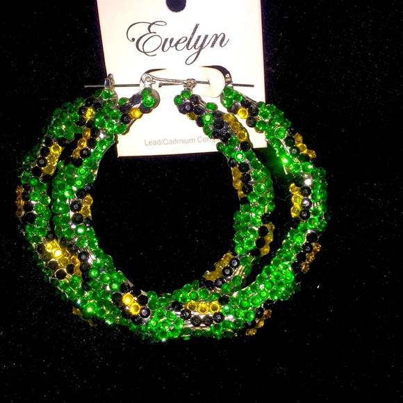 Jewelry - Hoop earrings #jamaicancolors #caribbean